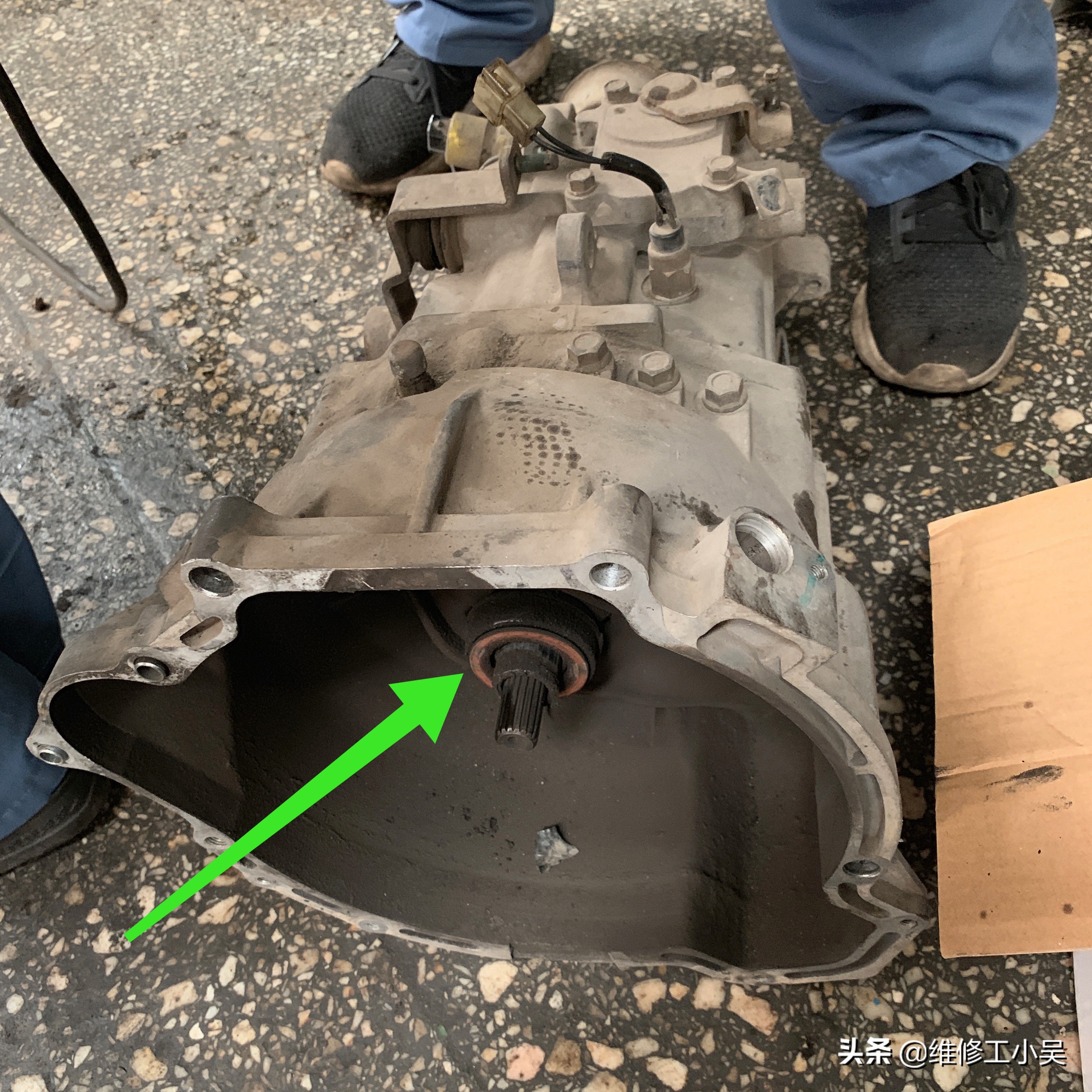 变速箱修理技巧,变速箱抬下来需要注意什么