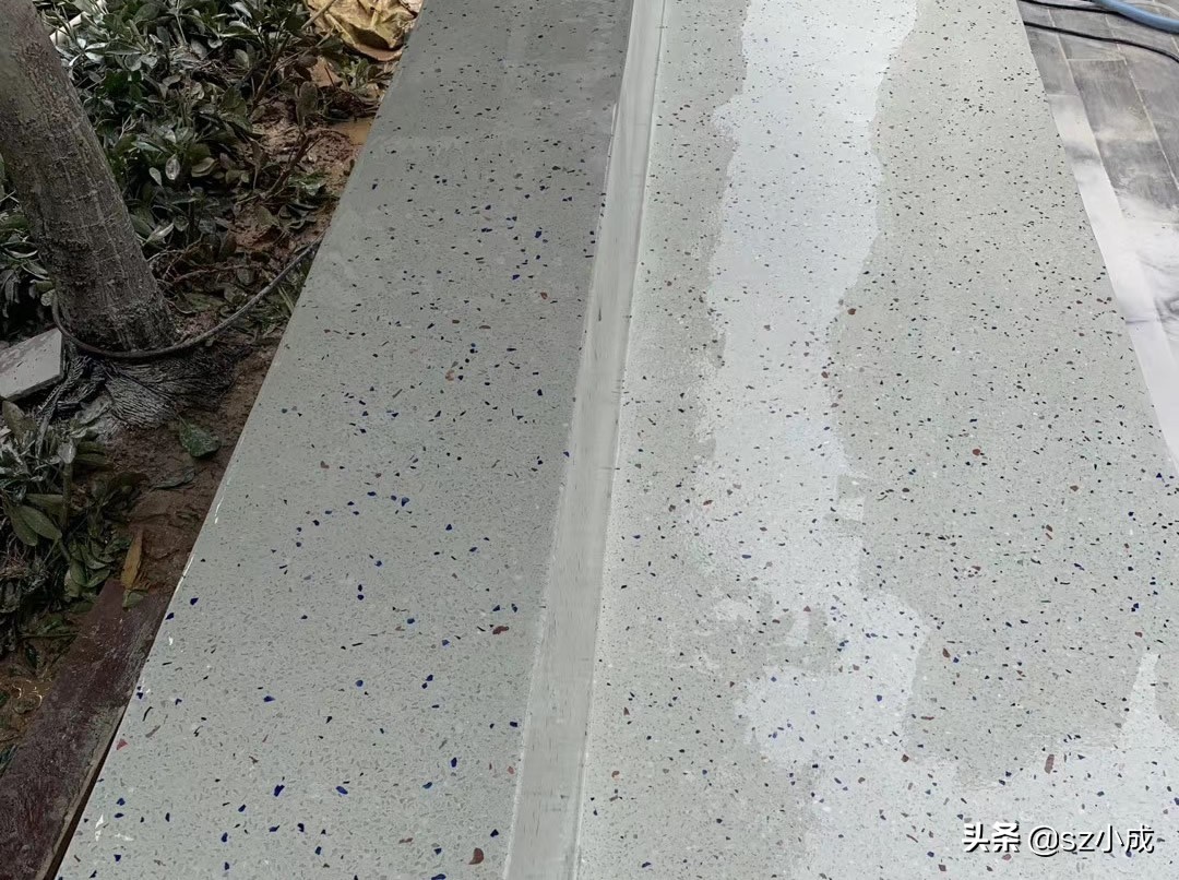 水磨石机打磨混凝土地面,水磨石地坪打磨费用多少