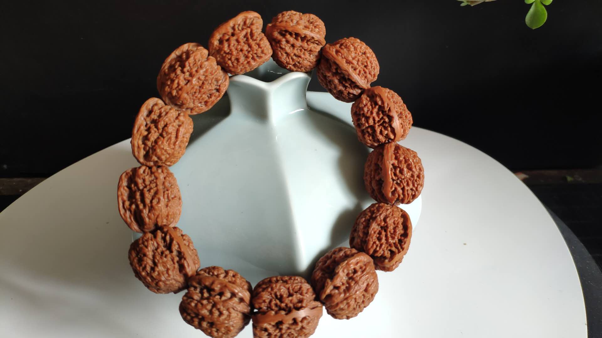 核桃之王,麻核桃手串多大合适