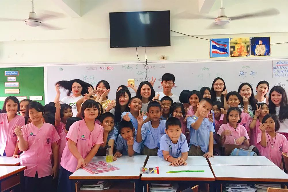 现在在泰国旅游穿什么衣服,泰国穿什么颜色衣服好看