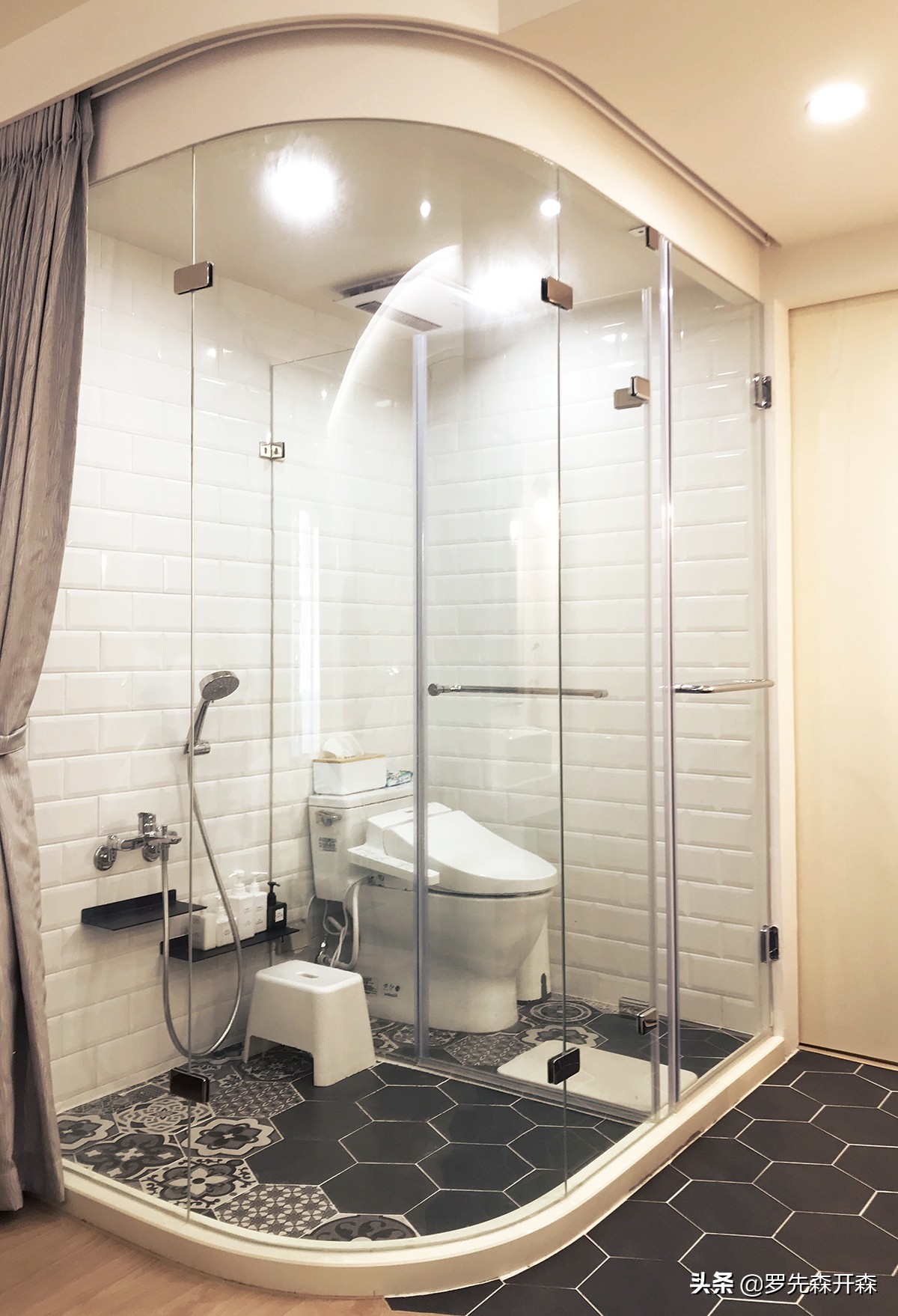 小户型天井改造庭院效果图,21米狭长房屋双天井设计