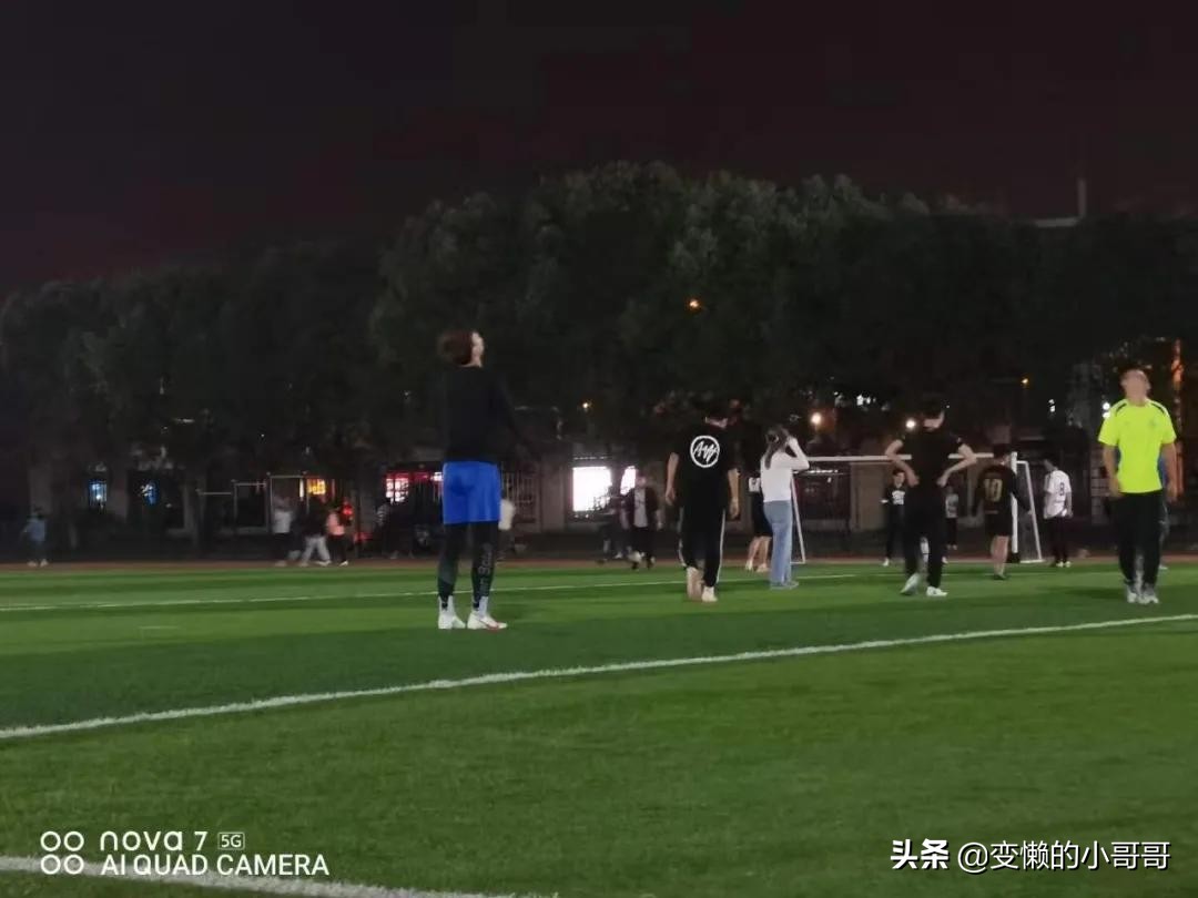 足球队获冠军,武汉足球队拿过几个冠军