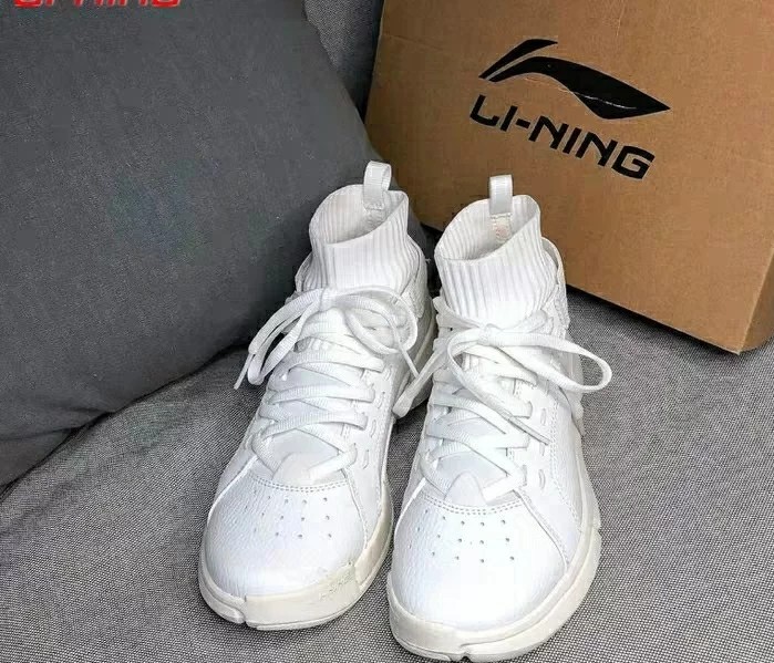 推荐颜值超高运动鞋,高颜值运动鞋推荐性价比高