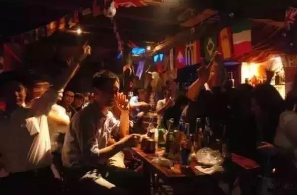 昆明美食街推荐店排名前十有哪些,昆明翠湖公园周边的美食街