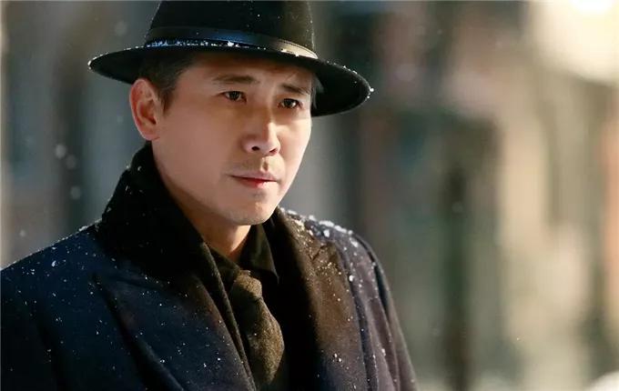 悬崖之上周乙怎么与小兰接头,悬崖之上大结局周乙与小兰对话