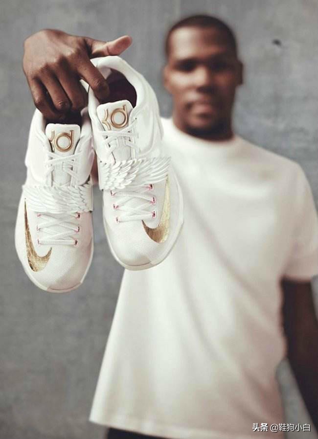 杜兰特最新上脚球鞋 (杜兰特本赛季上脚球鞋鉴赏)