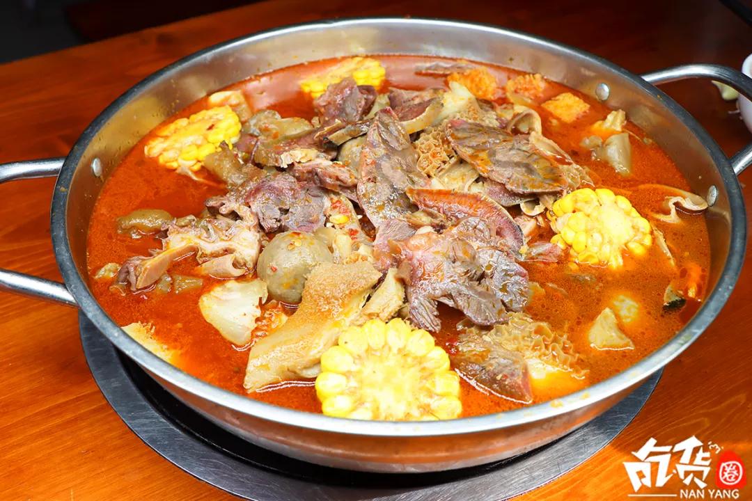 南阳老字号牛肉汤秘制烩面店,南阳第一家牛肉汤烩面