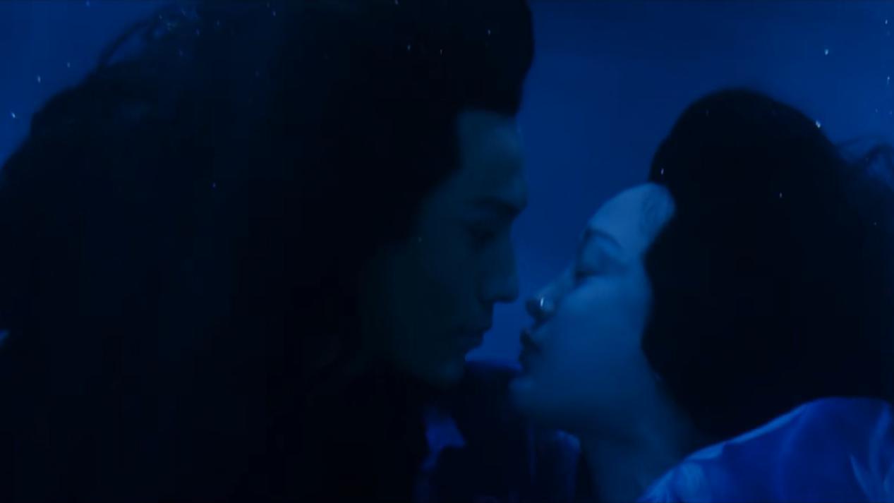 画皮2周迅第二次给公主换皮,赵薇周迅画皮水中换皮花絮