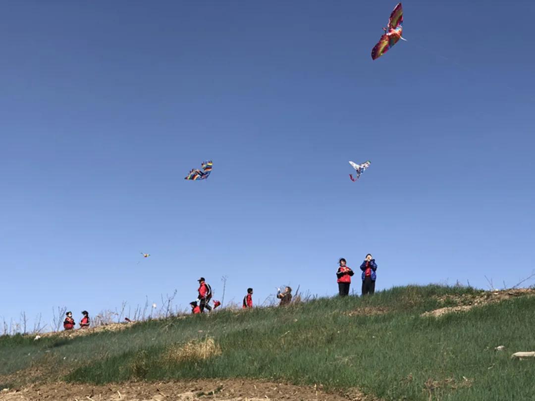 学党史践雷锋争做时代新人作文,学党史敬劳模简单内容