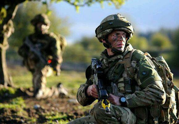 强奸美国女兵、铁球塞进肛门，英国皇家*队军**纪律松弛颜面尽失