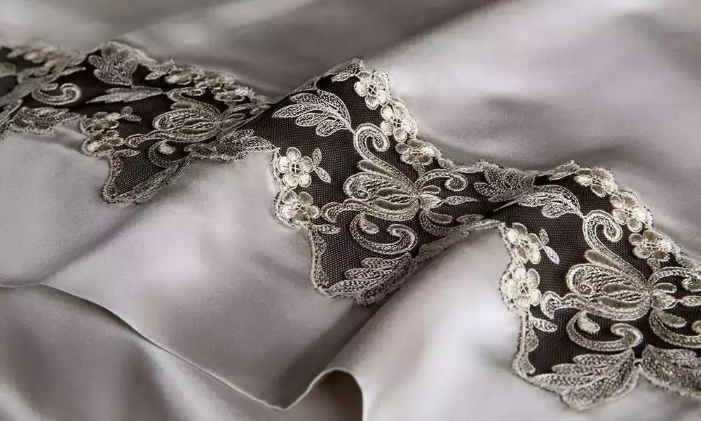 明星精致起来好吓人，花100万美金买床，20台加湿器放卧室