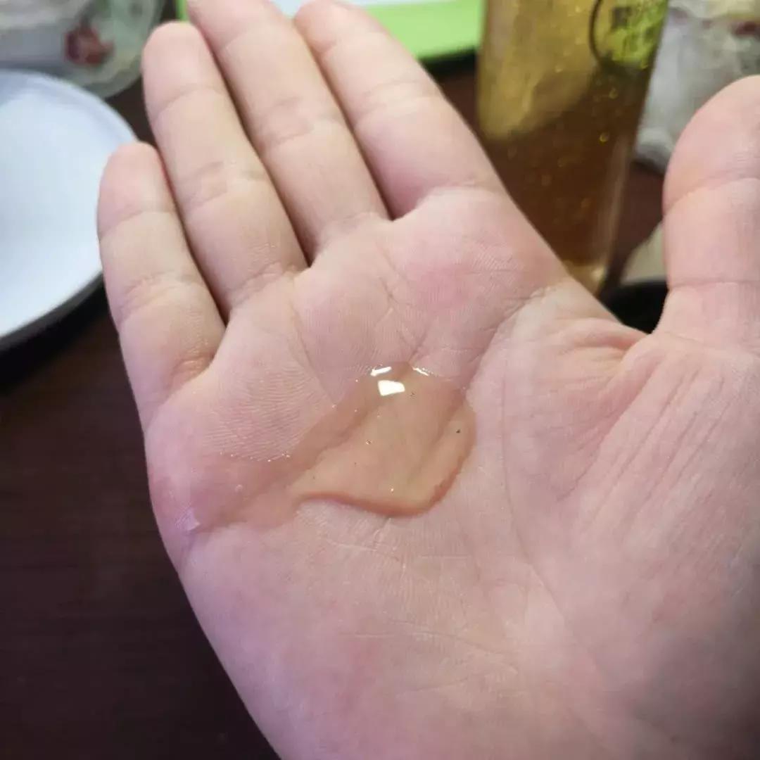 黄金敷脸,黄金金箔脸部护理