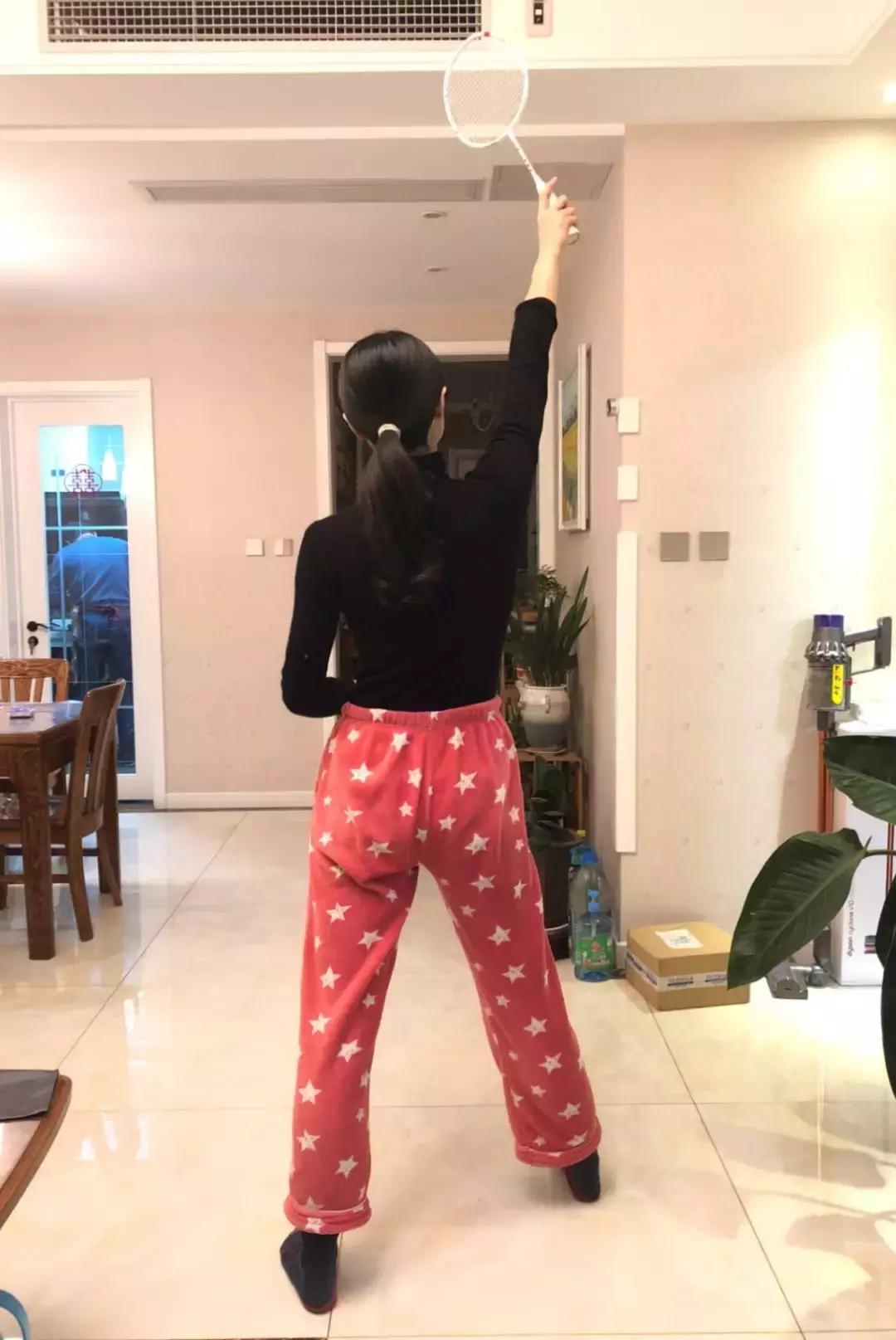 郑思维的滑板吊球慢动作,一秒教你学滑板吊球