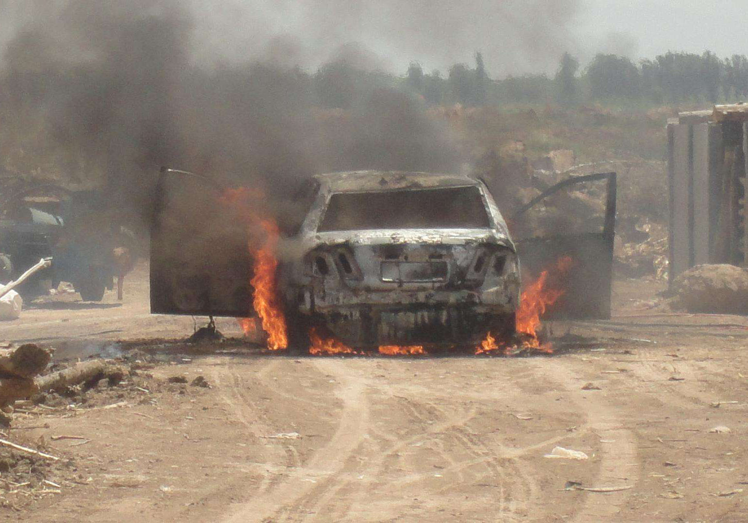 车为什么会自然？这些配置加在车上，热天一到就是定时*弹炸**