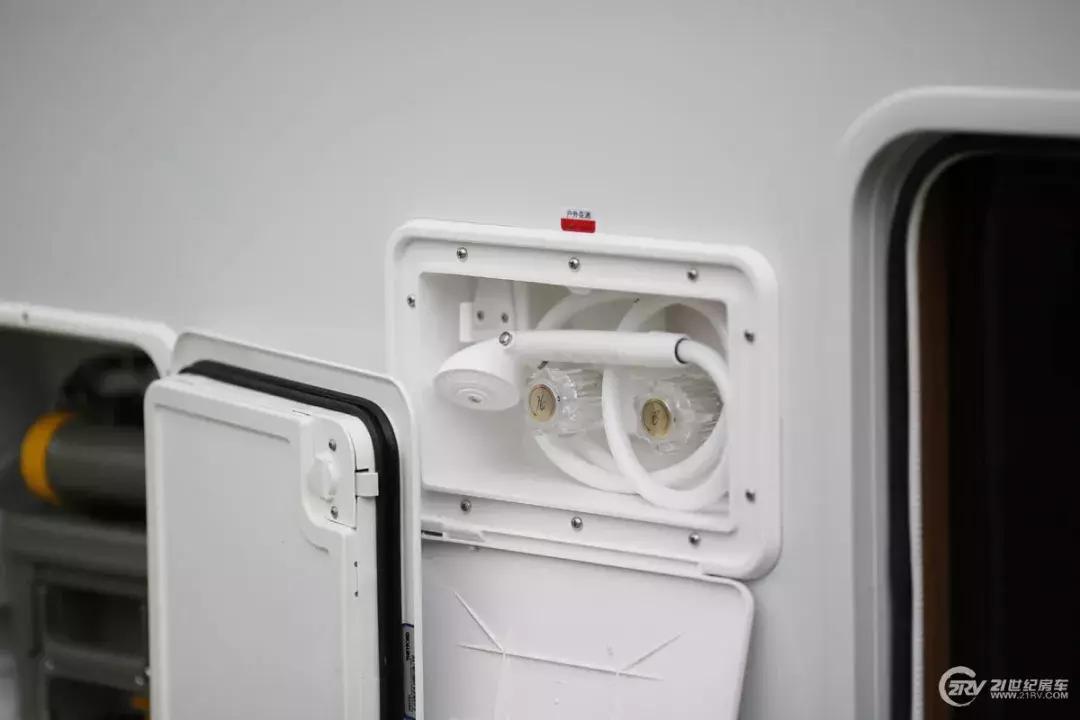 拓锐斯特轻卡侧拓展房车最新信息,拓锐斯特火星二号纵床版房车