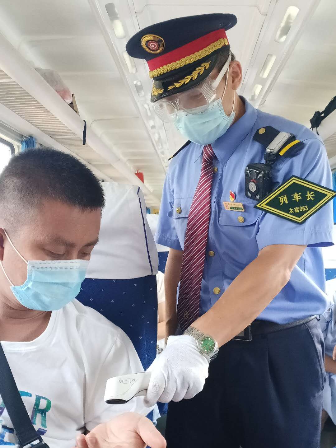 立足岗位的列车长——K7831次列车长李兴虎