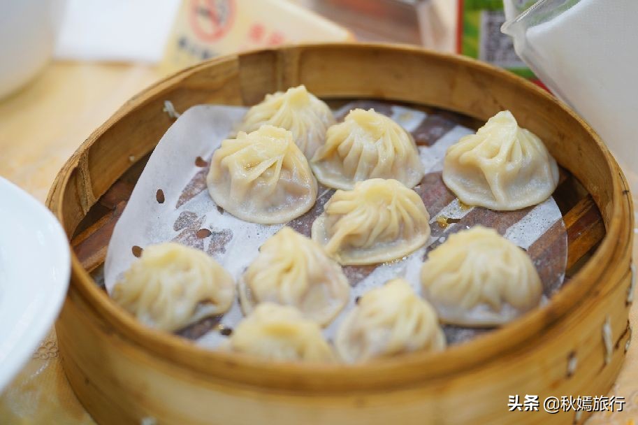 常熟网红枫林秋意盎然，游客络绎不绝，百年老店五道菜肴165元