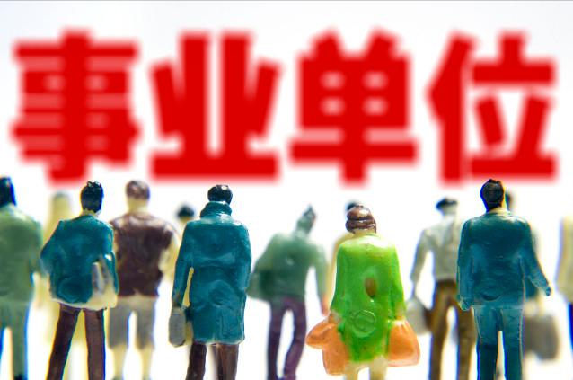 本科大二去当兵还能考军校吗,大专毕业去当兵有什么好的选择吗