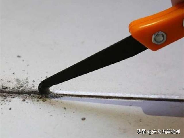 美缝前需要的清缝全过程,美缝怎么清缝最好