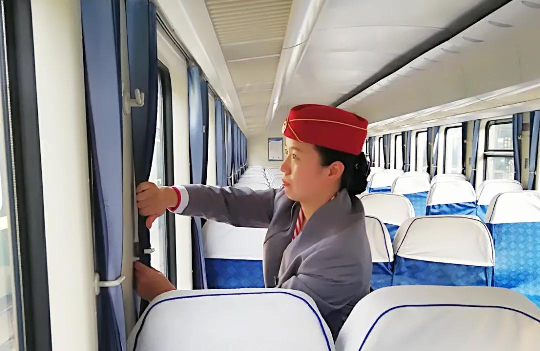 怎么才能当高铁列车长,高铁多久才能成为列车长