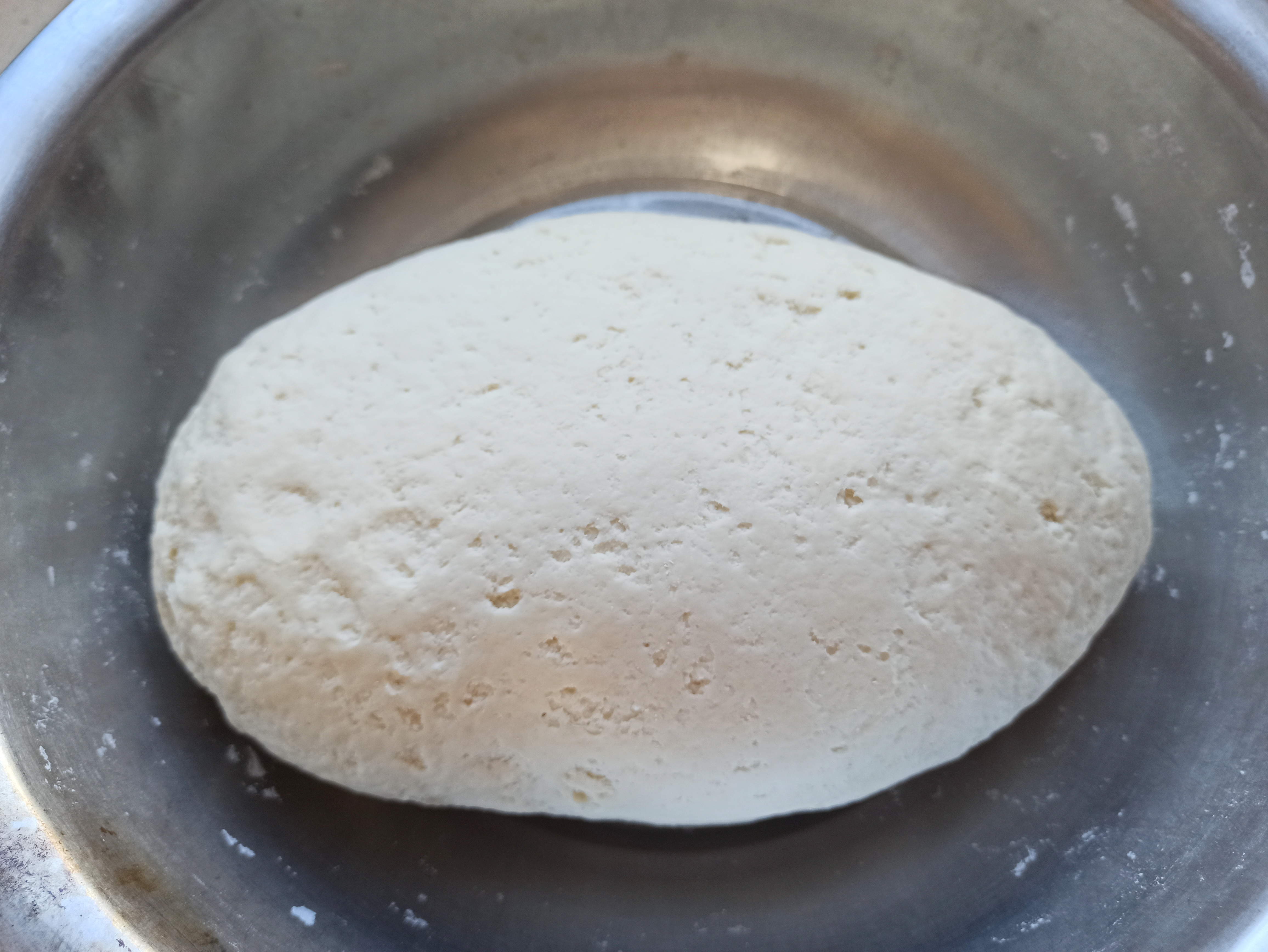 蒸包子用热水还是冷水下锅包子软,发面的素包子是热水蒸还是冷水蒸