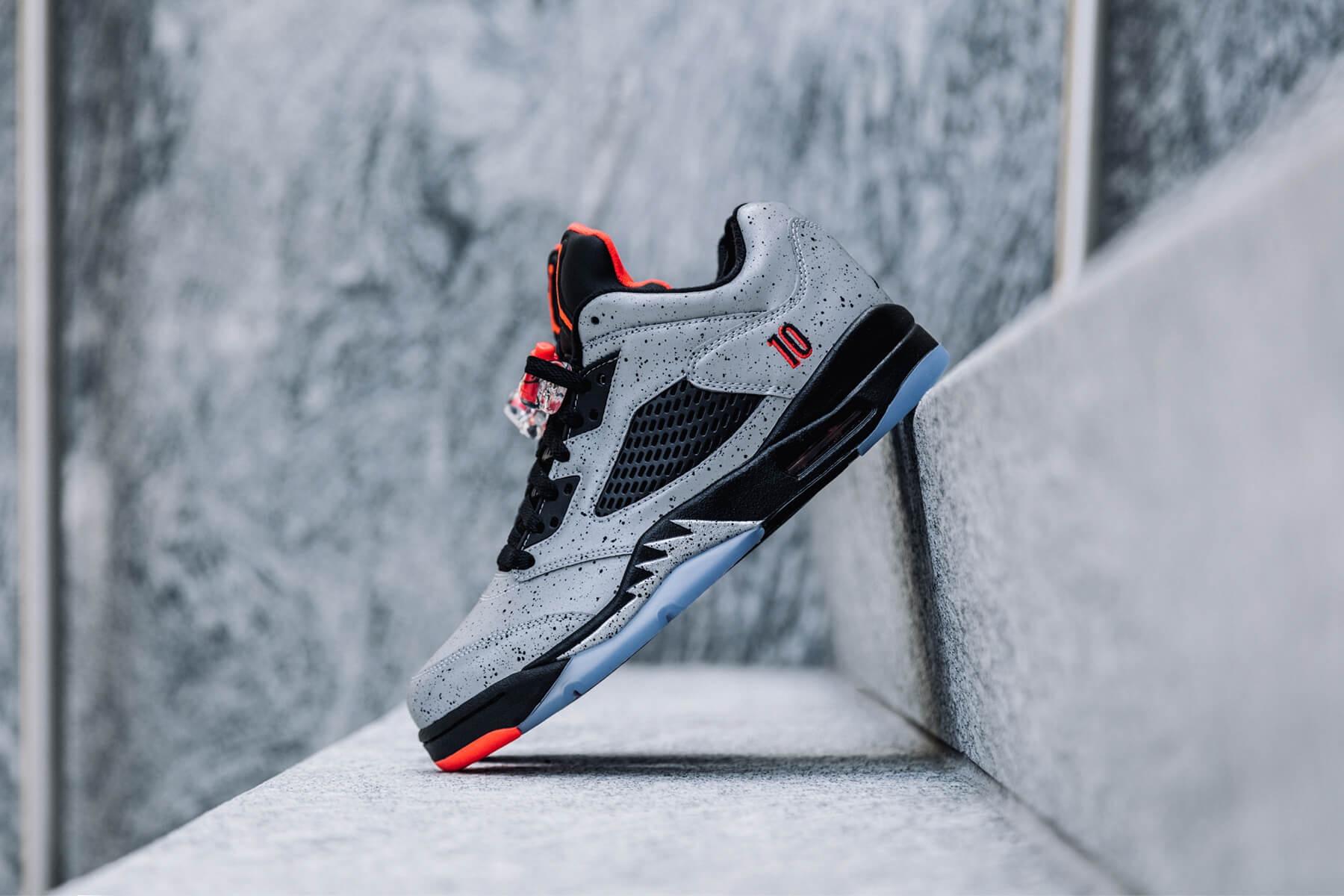 鞋底可以发光的球鞋,你的球鞋会变色吗