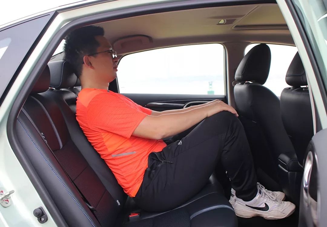 日产轩逸纯电测评,轩逸e-power续航1700公里