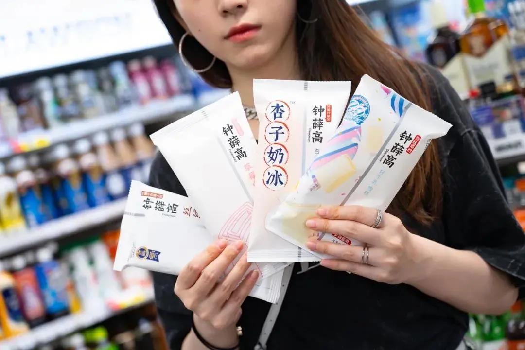 钟楼街必打卡,炫炫吃路边摊