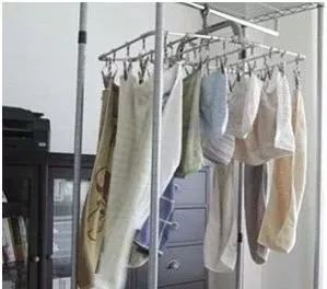 雨一直下晾不干衣服的搞笑视频,雨一直下晾不干衣服的搞笑图片