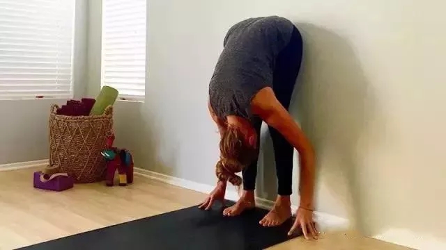 国外天使面孔魔鬼身材健身网红,美国知名健身网红肌肉美女