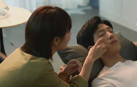 男人如果喜欢一个坏女人的表现,弗洛伊德解释男人喜欢坏女人