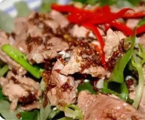 邓紫棋柬埔寨美食,邓紫棋吃美食