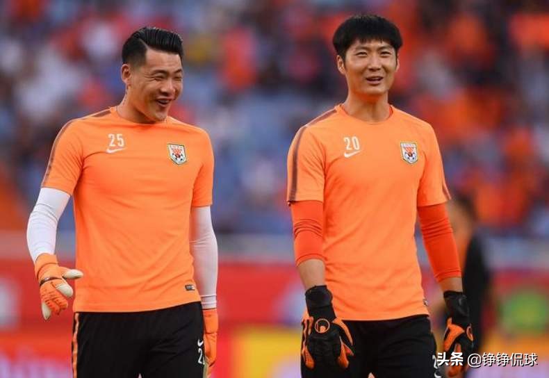 王大雷韩镕泽精彩扑救,深度解析王大雷