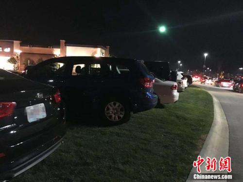 抢位、排队、挤破头?“黑五”不血拼,华人这样过