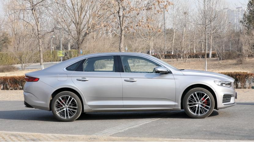 吉利星瑞1.5t试驾视频胖哥,吉利星瑞l2.0t试驾视频