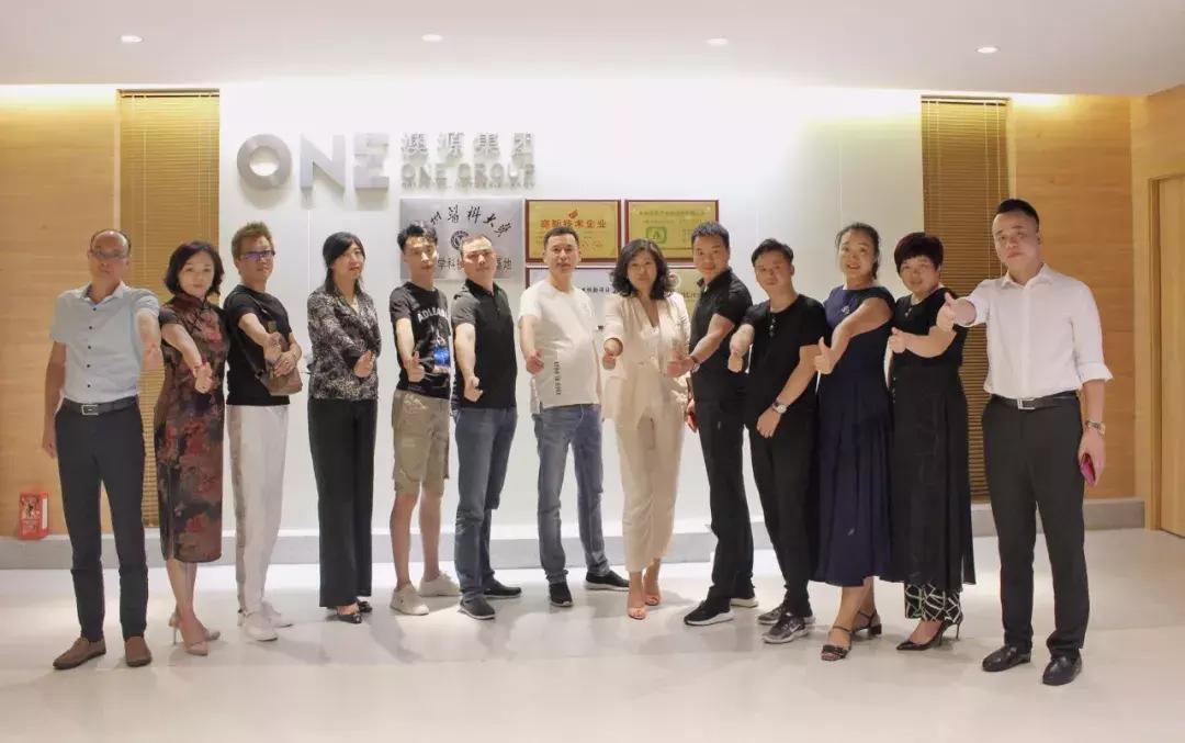 鑱氭ⅵ鍓嶈鑺傜洰,鑱氭ⅵ鍓嶈