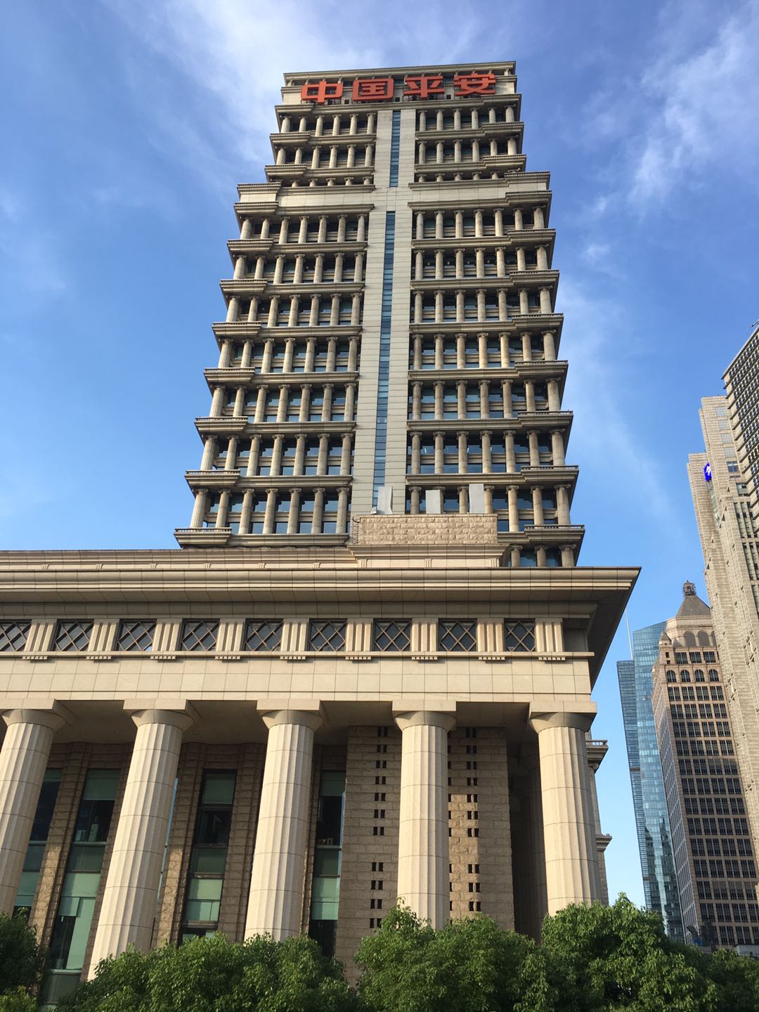 上海陆家嘴平安大厦视频,上海陆家嘴的平安大厦