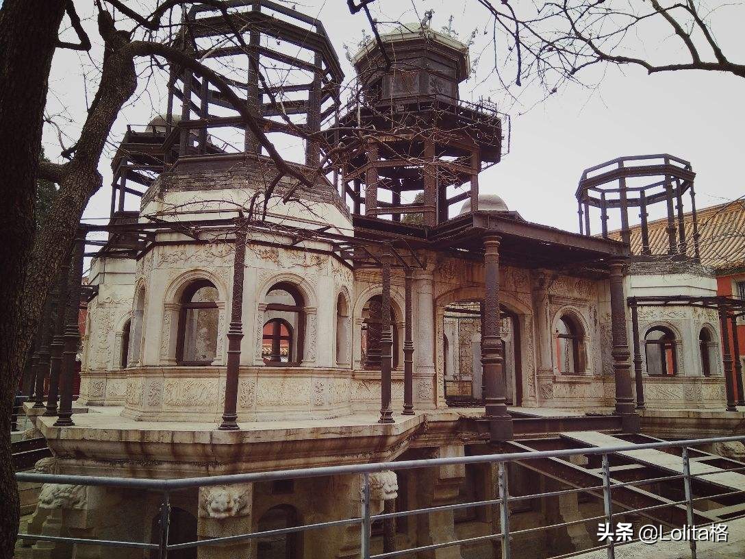 故宫唯一设游龙铜像的嫔妃居所,紫禁城的御门铜像