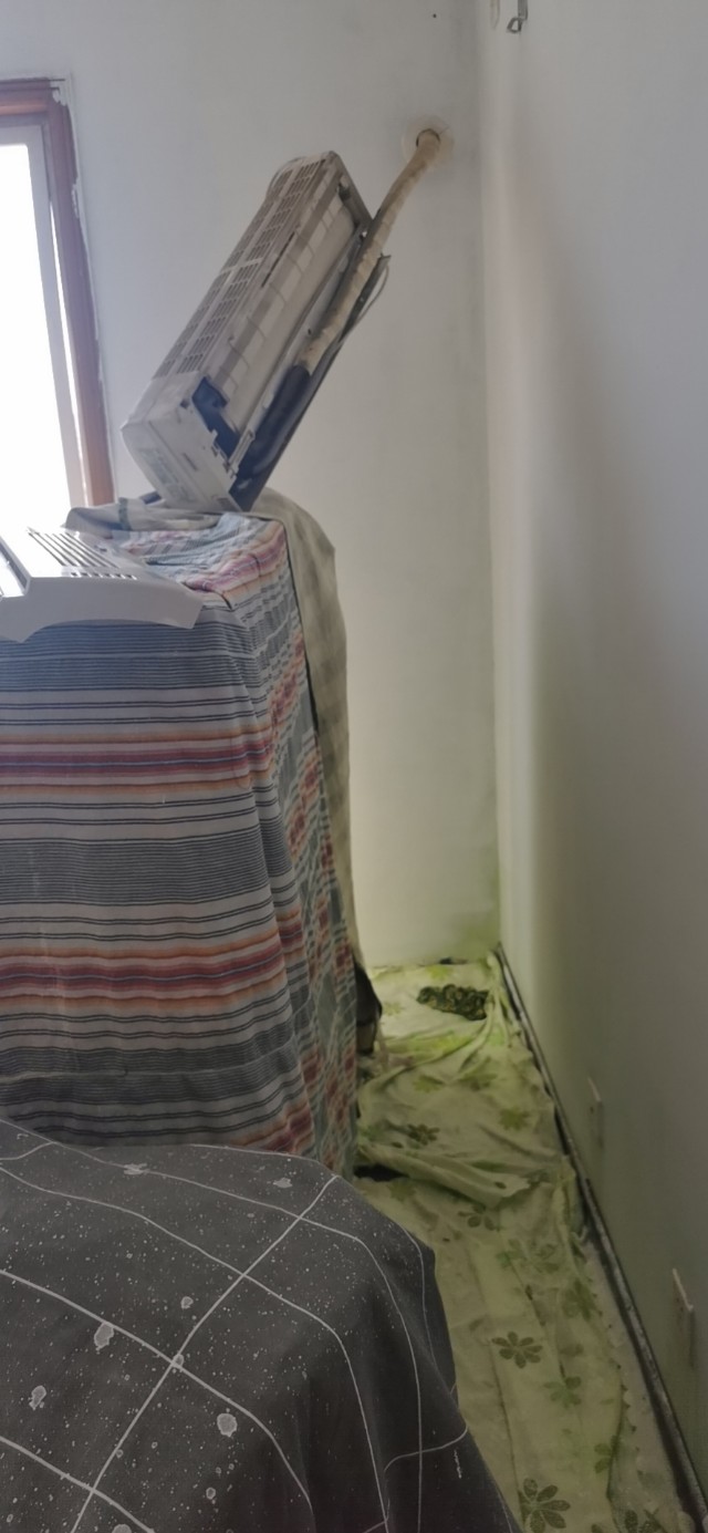 自己动手旧墙面翻新粉刷,自己粉刷旧房子全过程