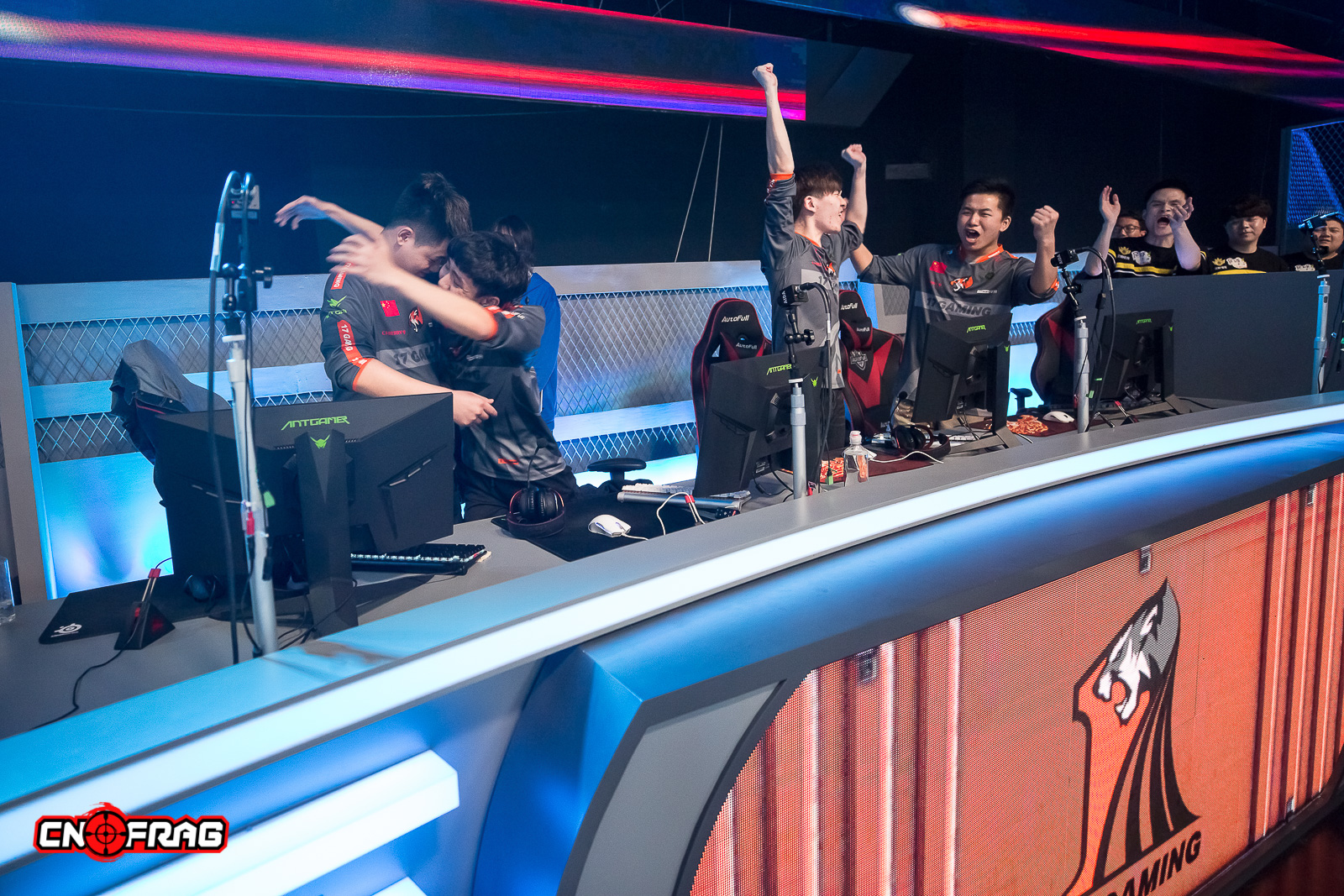 TheYearinPhotos-cnFrag2018年度电竞图片