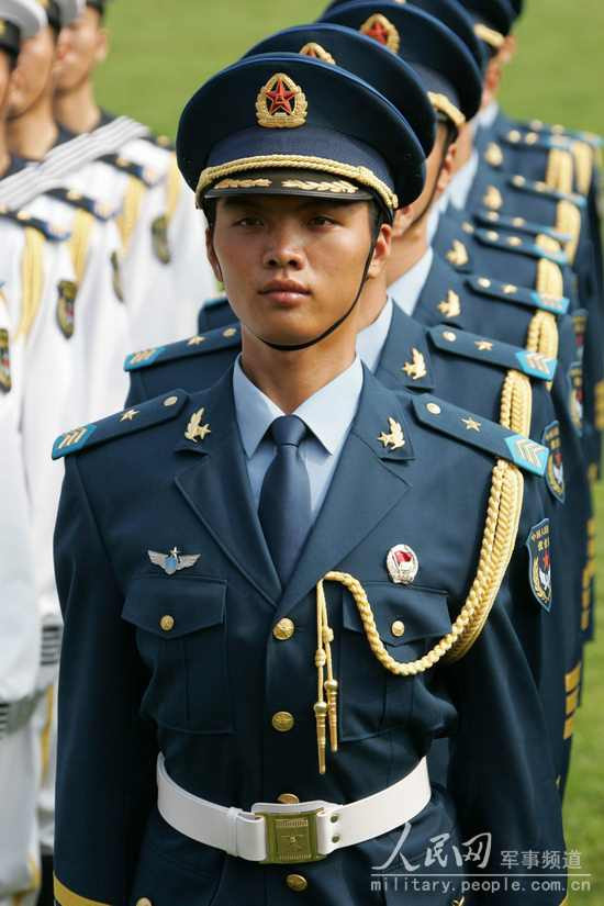 中国人民解放军从古至今的军装,中国人民解放军各军常服图片