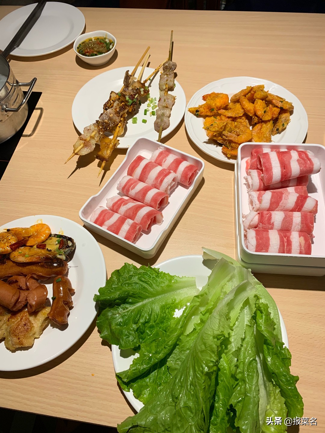 螃蟹虾扇贝,海鲜自助螃蟹和大扇贝