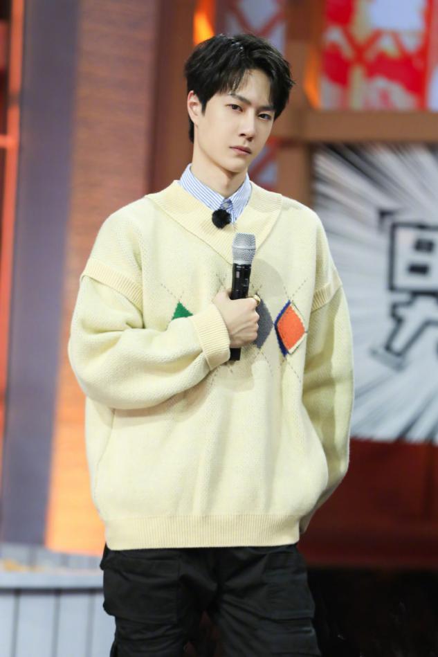 王一博潮流视频,王一博秋冬造型合集