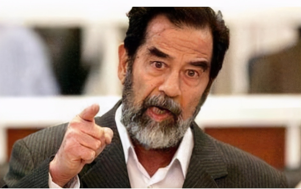 萨达姆临刑前不停捋胡子,萨达姆临刑前三个条件