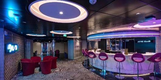 msc华彩号登船视频,msc华彩号的船身