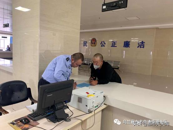 派出所开展一盔一带安全宣传,防控大队一盔一带安全守护行动