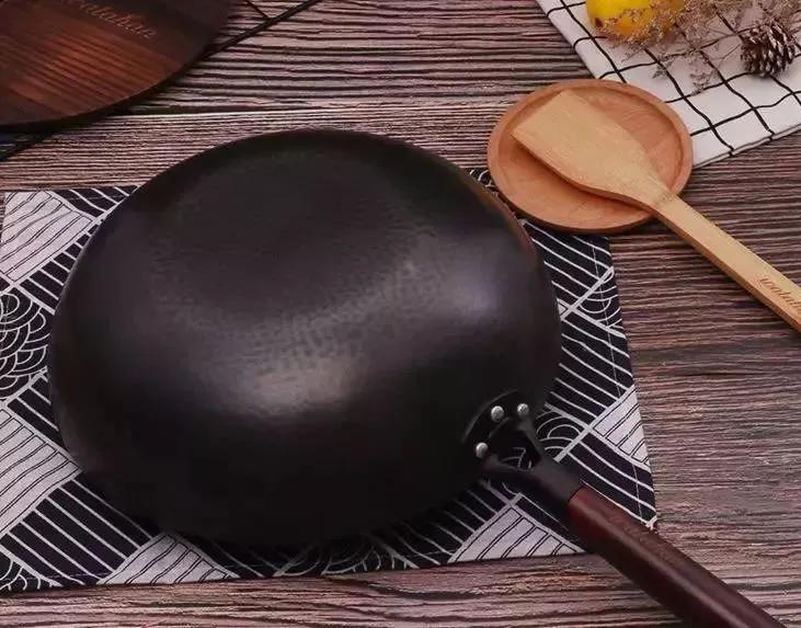 日本手工锻打铁锅,真正的手工锻打铁锅