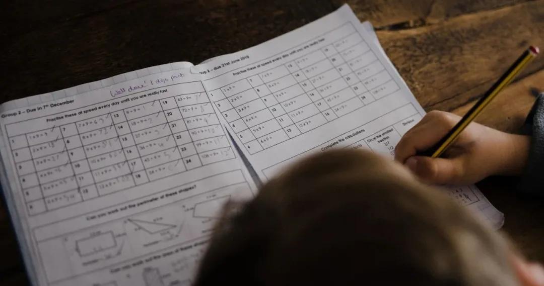 鑵捐hr闈㈣瘯鐪熷疄缁忓巻,hr鎷涜仒蹇冮吀瑙嗛