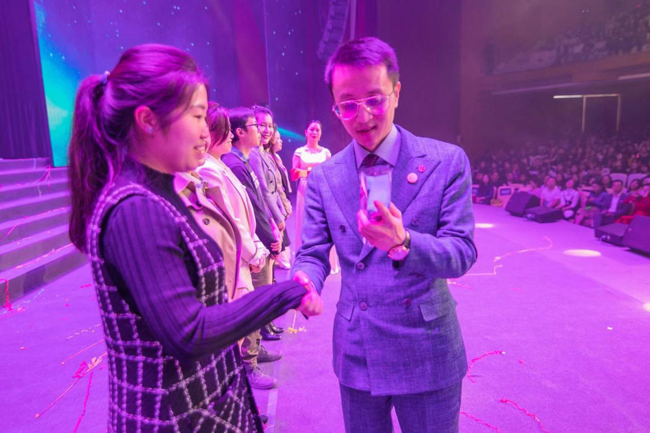 创世纪教育集团老板,成都创世纪教育集团现状