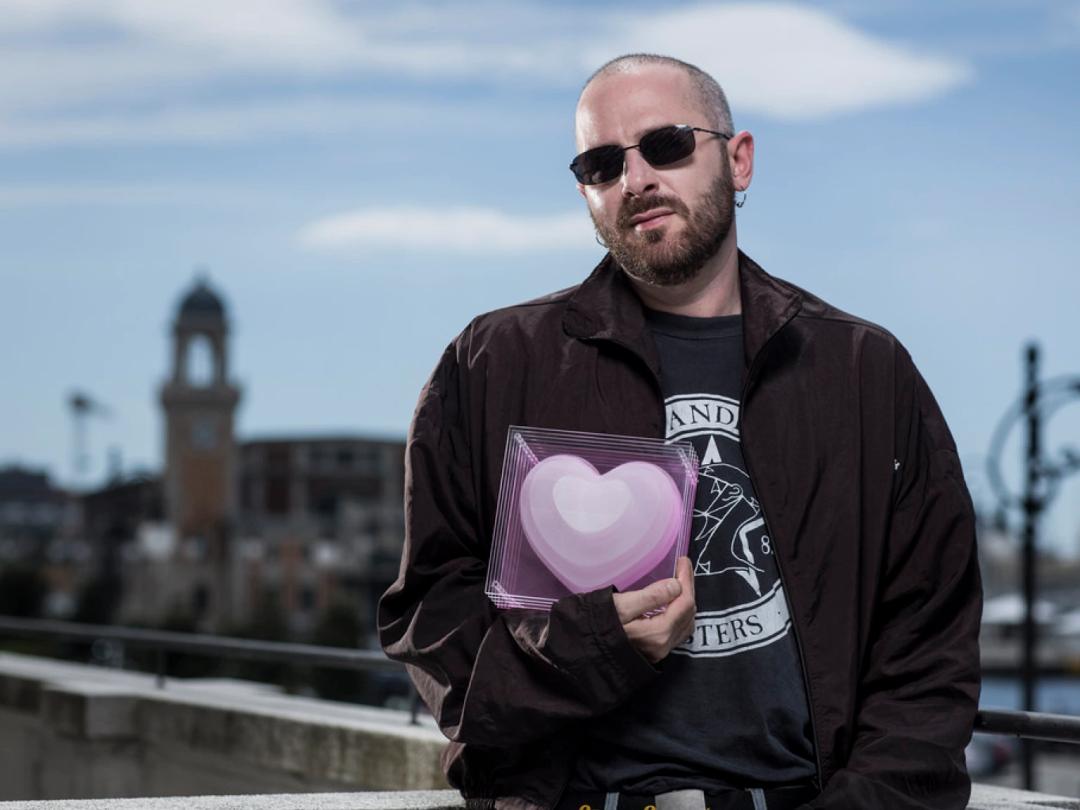 相亲遇到穿巴黎世家的男人,女朋友穿巴黎世家见男朋友